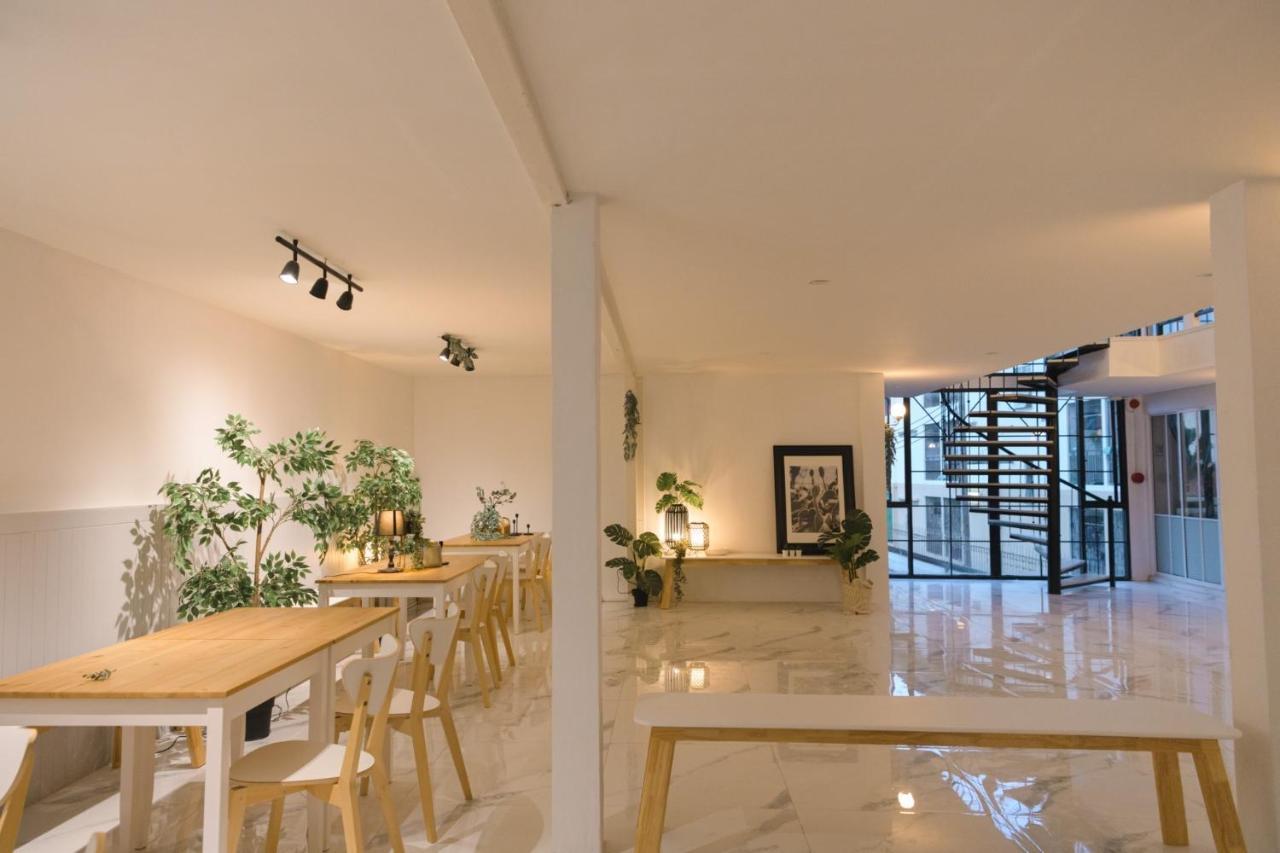 Nap77 Salaya Hotel ภายนอก รูปภาพ